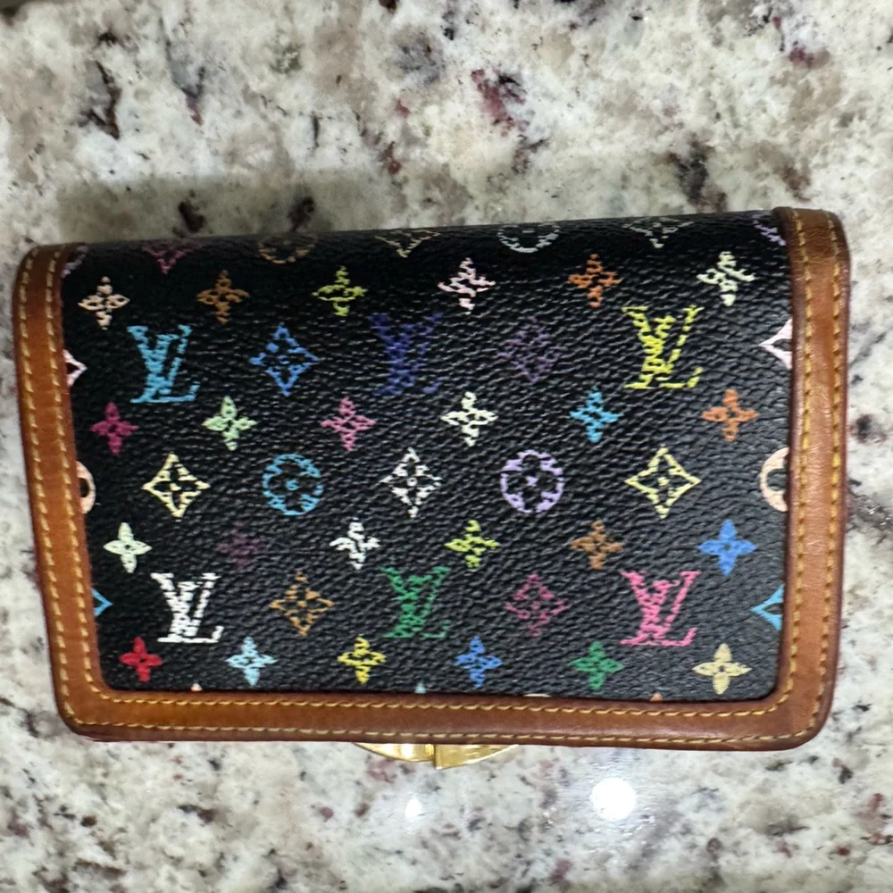 Louis Vuitton Murakami Multicolor kiss lock With COA